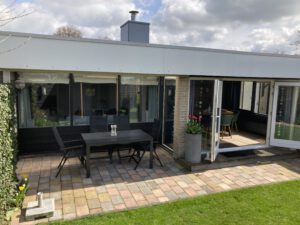 aanzicht boven bungalow